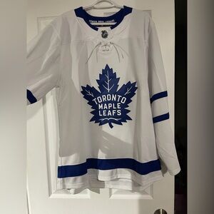 Toronto Maple Leafs White and Blue Jersey